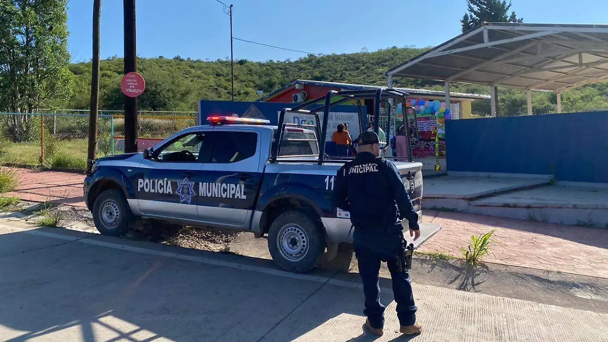 Operativo de seguridad en las escuelas