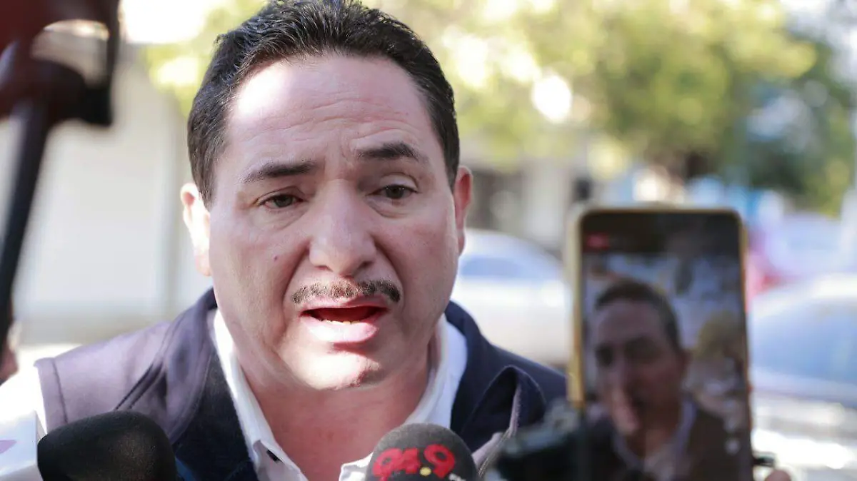 El secretario de Educación en el estado de Durango, Guillermo Adame Calderón