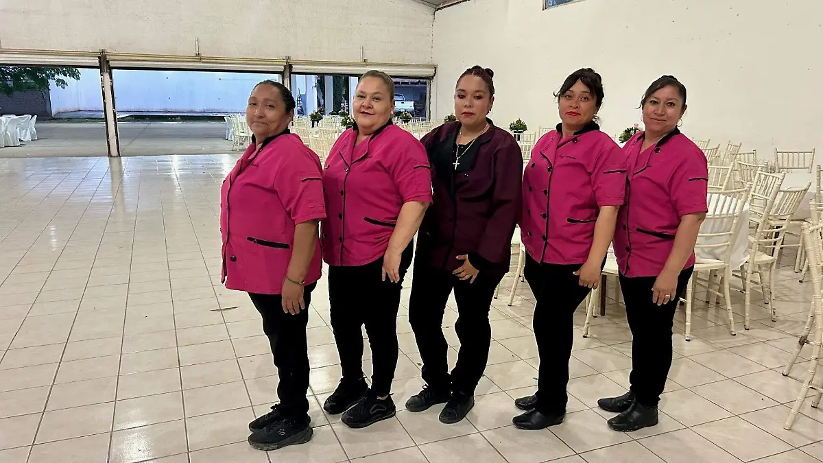 Engalanan nuestro espacio las bellas Juanita, Melis, Edy, Selene y Favis