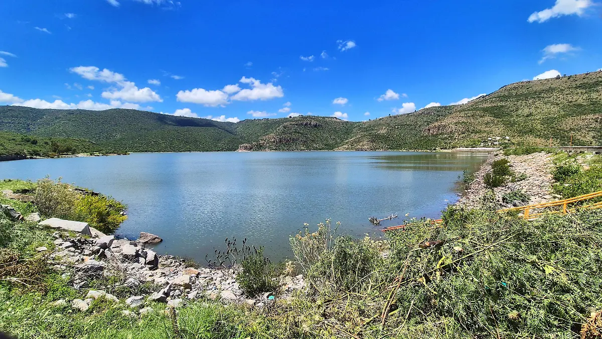 Presa-Guadalupe-Victoria-en-Durango 