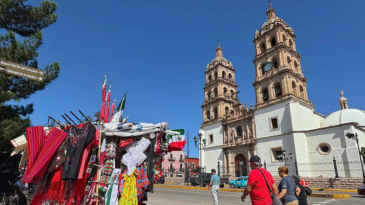 Venta de artículos patrios, fiestas patrias en Durango