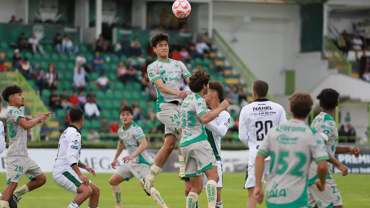 Alacranes de Durango ya es líder en la Copa Promesas