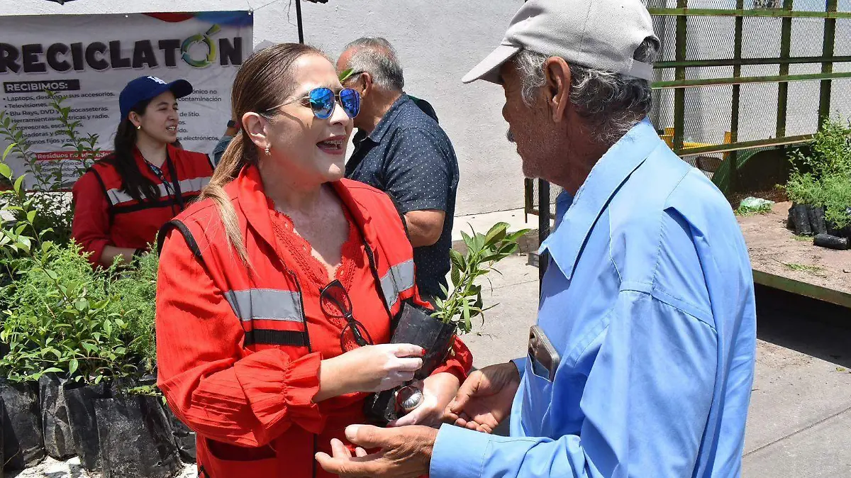 Basura electrónica provoca graves daños a la salud: Claudia Hernández