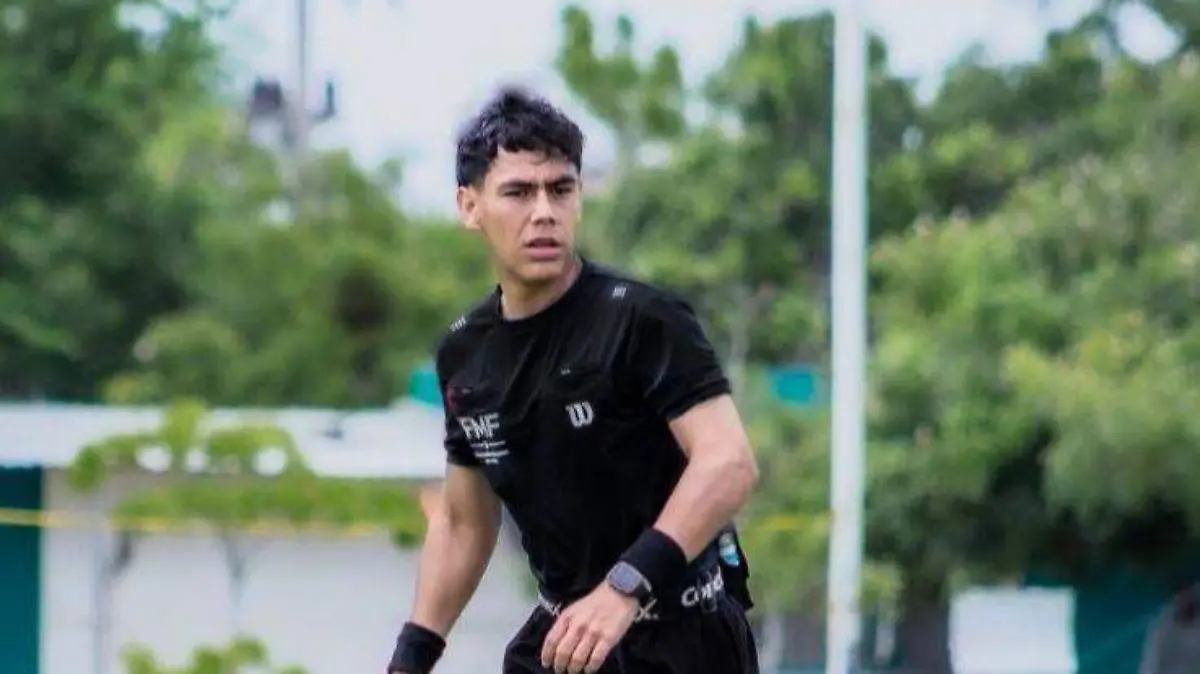 Joel Mendoza árbitro