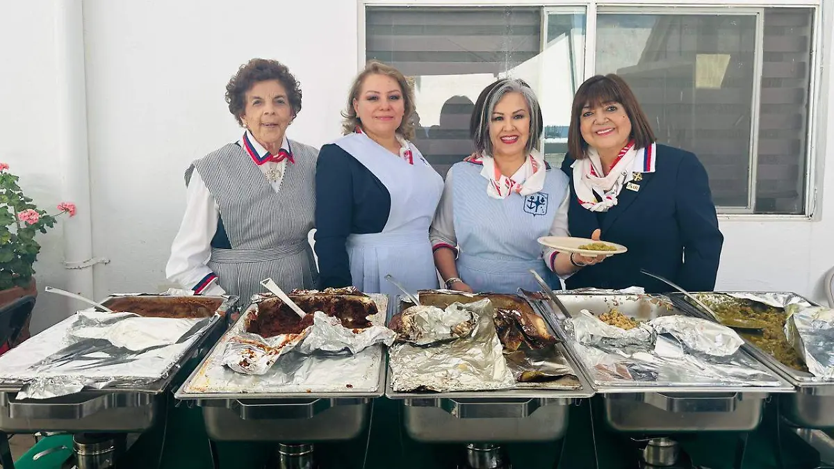 Ofrecieron desayuno mexicano las Damas Vicentinas