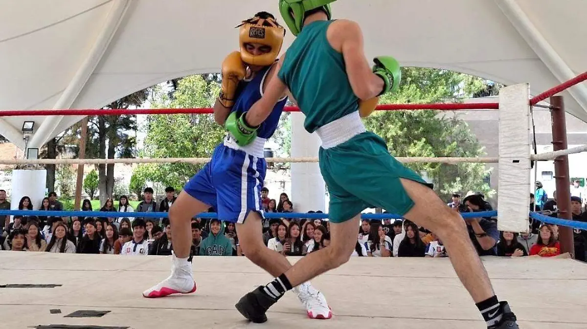 Disciplina y pasión estudiantes del CCH-UJED protagonizan función de box de exhibición