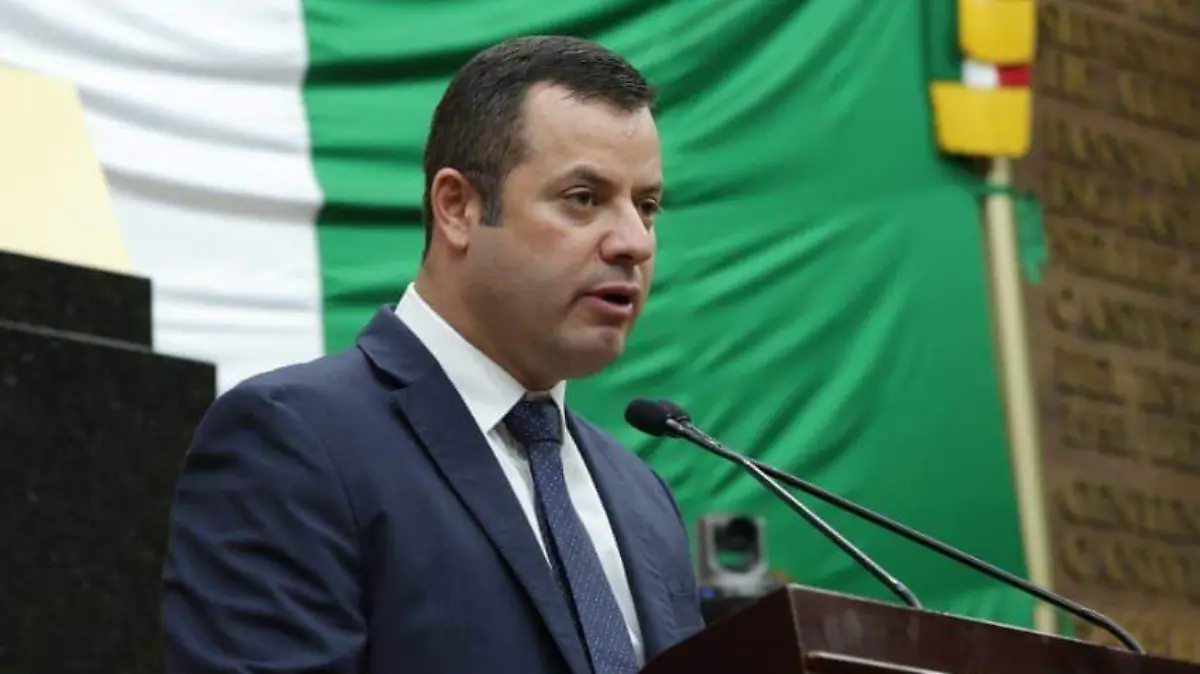 César Rivas B. Nevárez