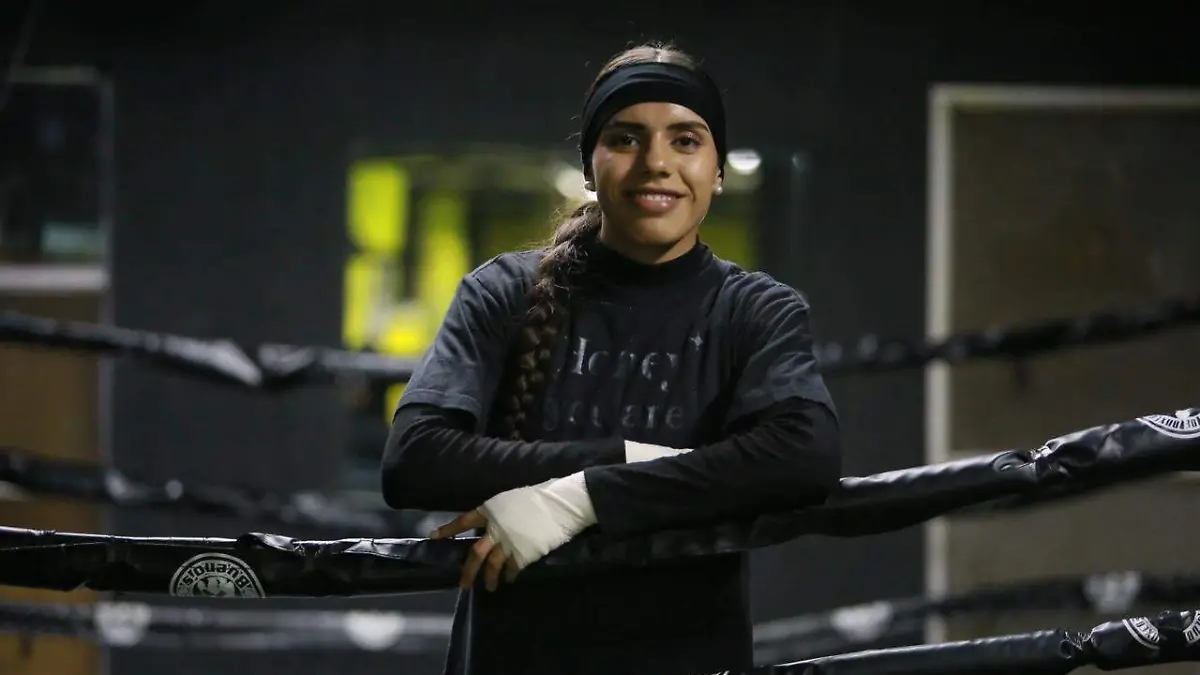 Valeria Amparán, campeona duranguense de boxeo