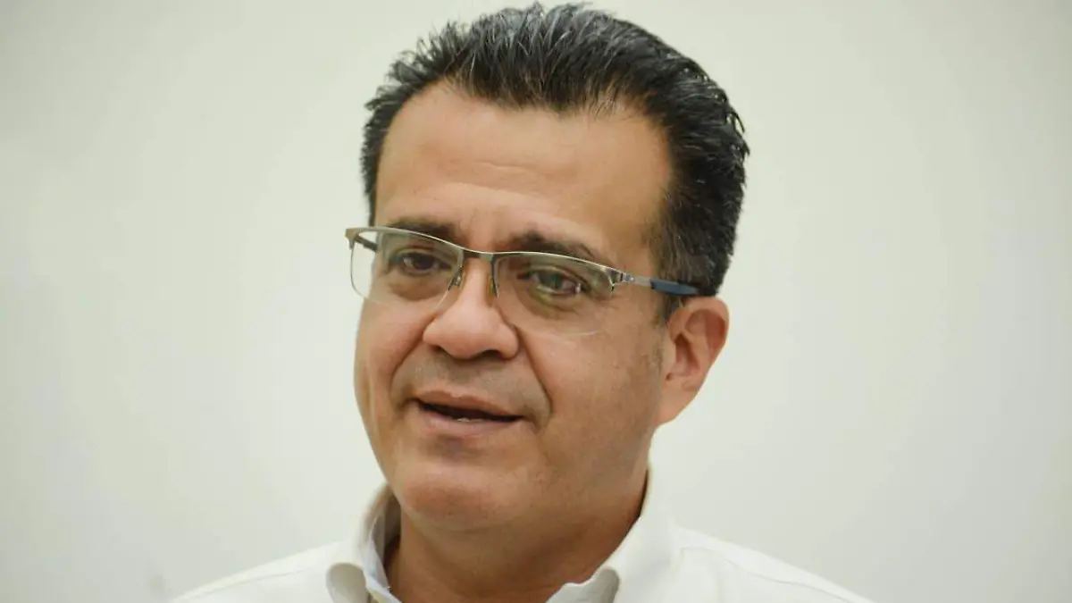  Francisco Israel Esparza Martell