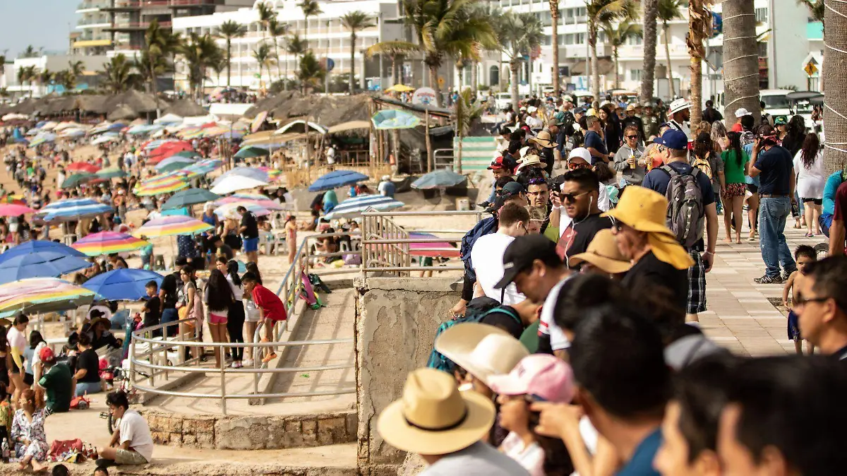 975070_Mazatlán turismo Eclipse_web