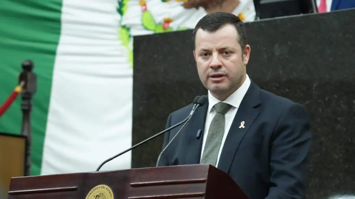 César Rivas B. Nevárez