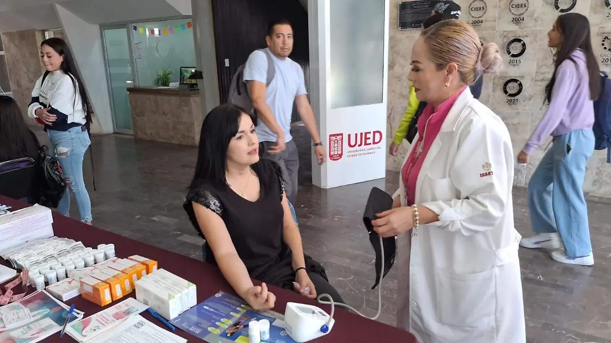UJED promueve la salud integral con jornadas preventivas en la FECA