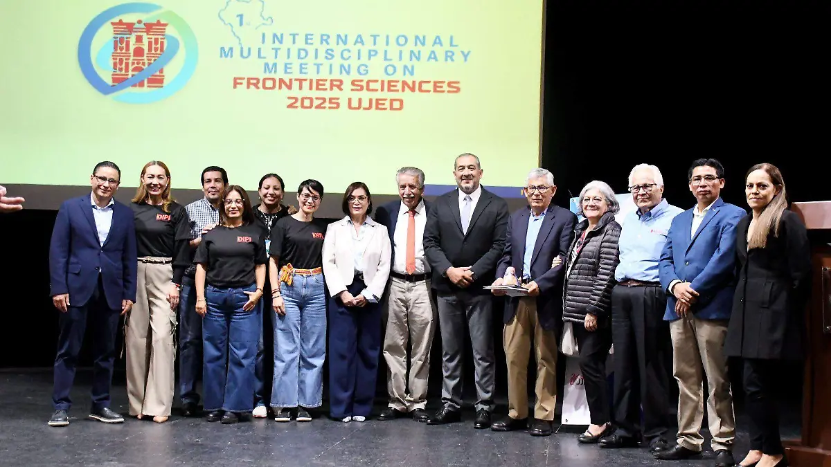 Clausura rector de la UJED el 1.er International Multidisciplinary Meeting on FrontierSciences 2025