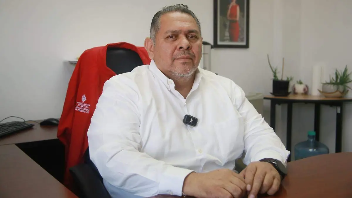 José Antonio García Espinoza, director del Registro Civil en Durango