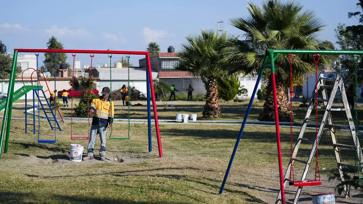 01 Puertas del sol vuelve a brillar Toño Ochoa enchula los barrios para la gran familia duranguense3