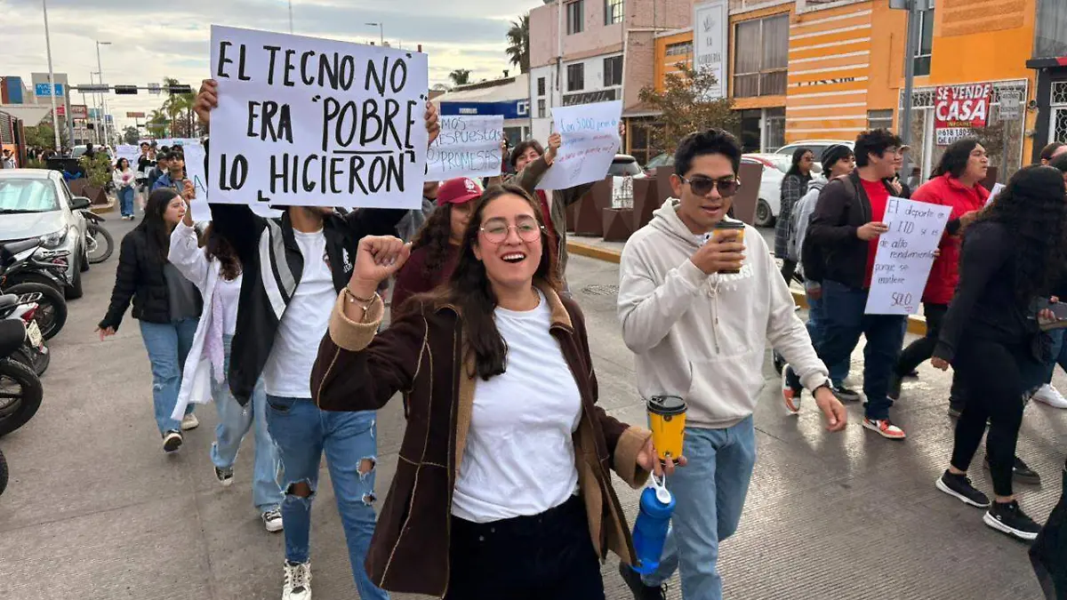 Se manifiestan alumnos del Instituto Tecnológico de Durango