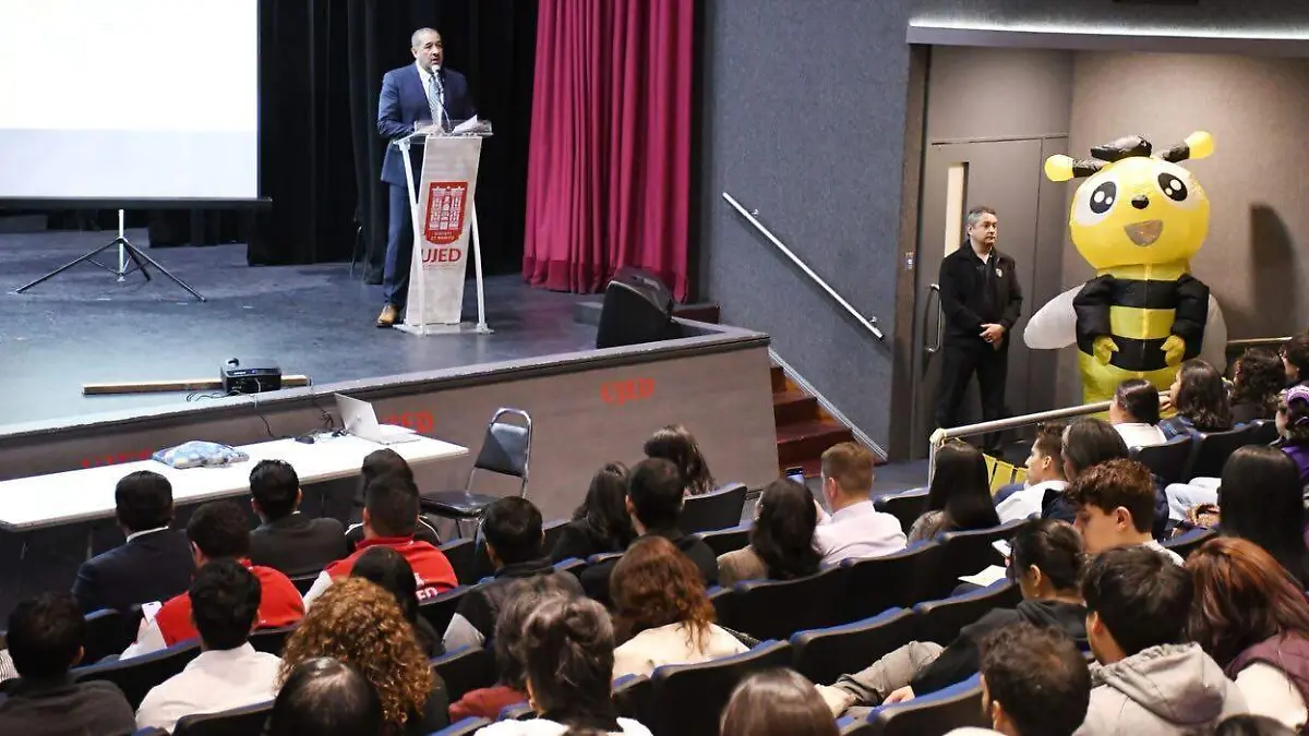 La UJED impulsa el dominio del inglés con su primer “SpellingBee” universitario