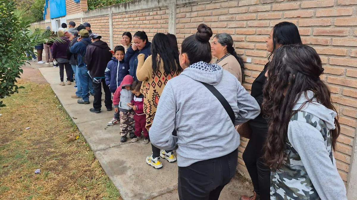 Llevan orientación jurídica a poblados de Durango