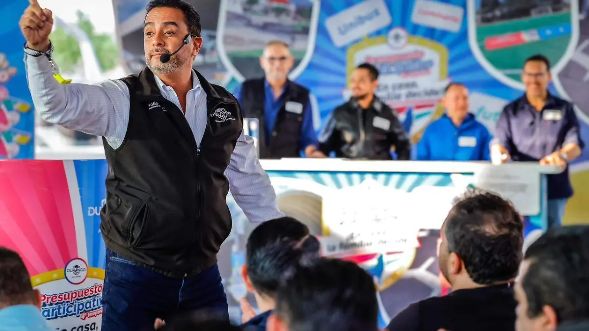 01 Con tu voto este Domingo 7 seguimos haciendo historia en Durango Toño Ochoa