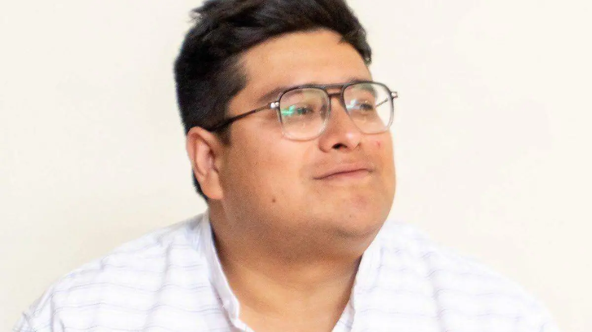  Gerhard Favela
