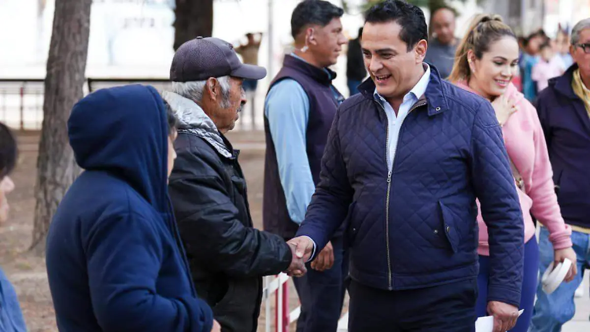 ¡Paz, armonía y desarrollo! mi deseo para la gran familia este año nuevo- Toño Ochoa3