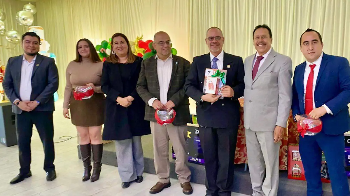 Celebran posada navideña en la Escuela Preparatoria Diurna de la UJED