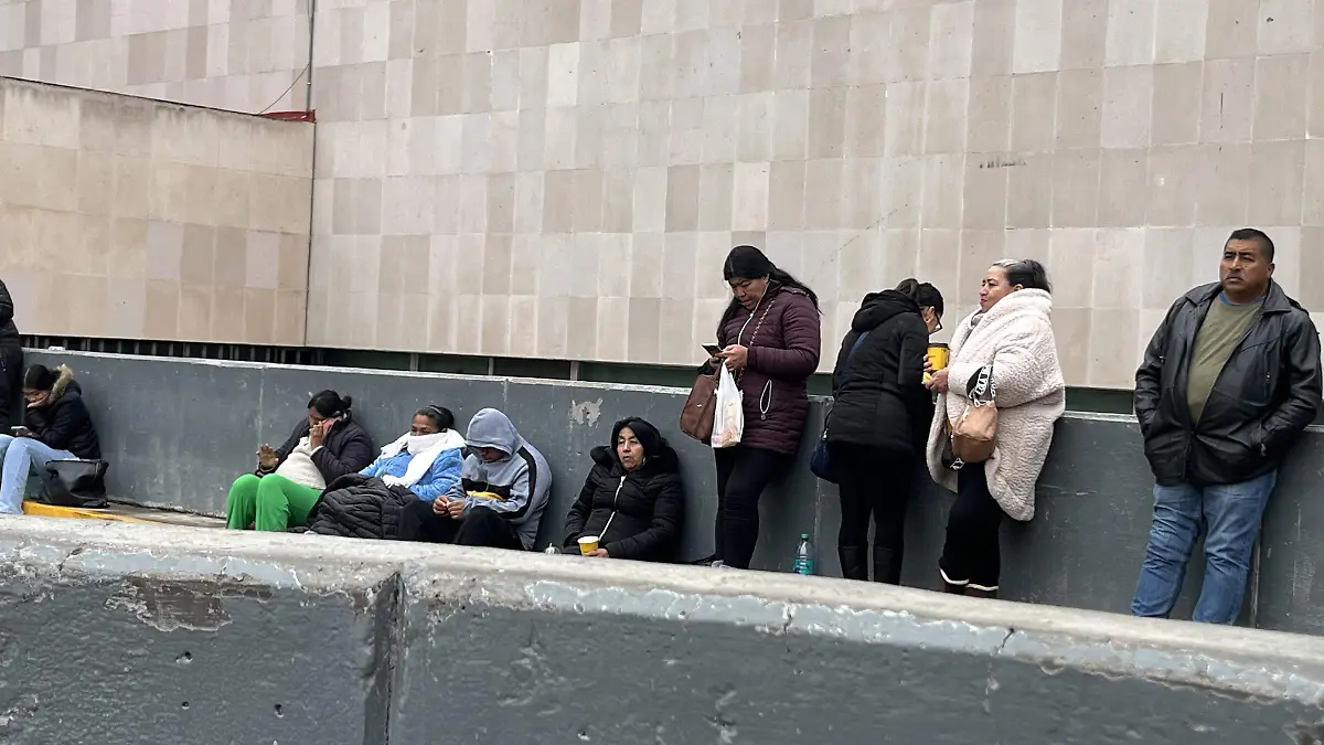 Sin espacios dignos de espera en el IMSS