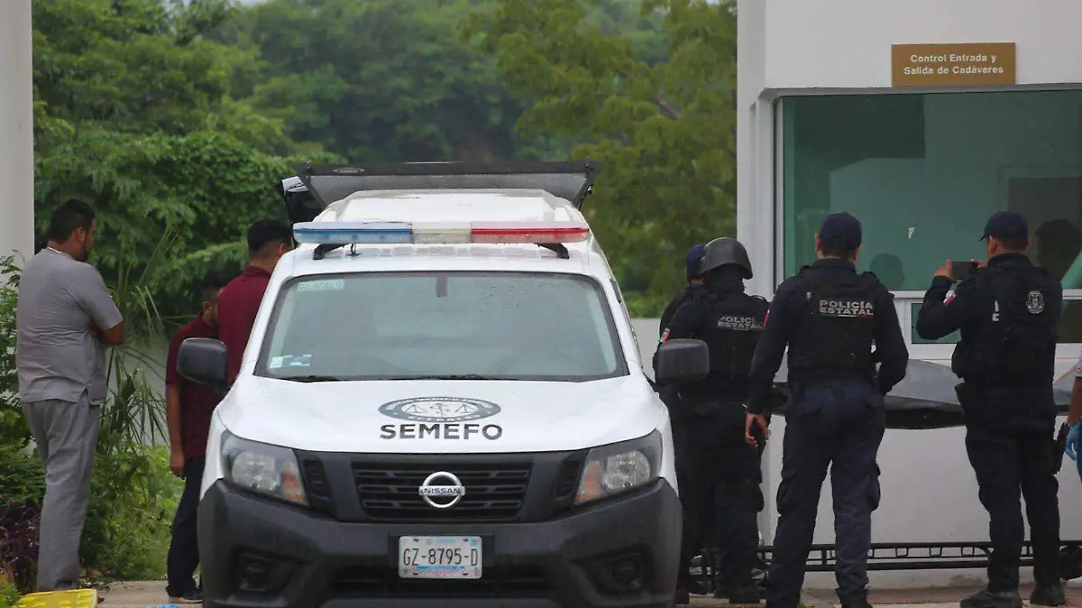 953008_Semefo Cuerpos Policías Asesinados_web