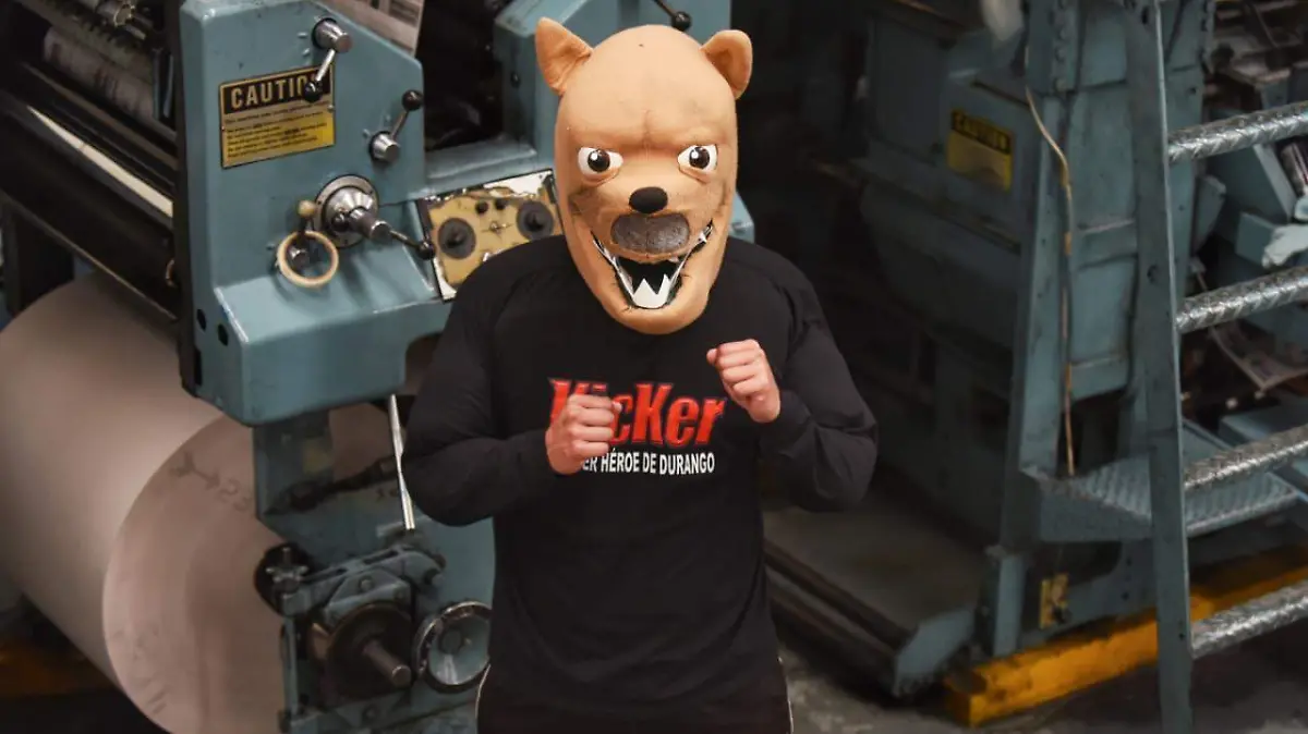 Kicker, el súper héroe de Durango que es mitad humano y mitad perro