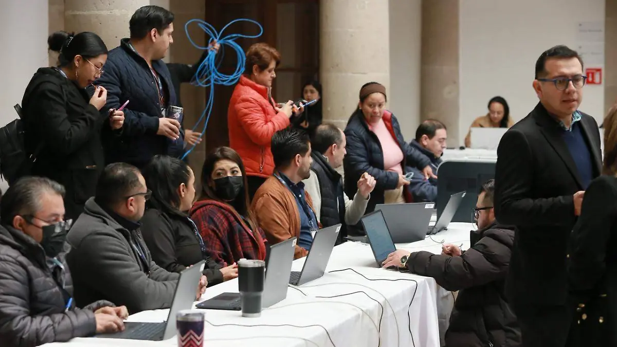 Instalan módulos de atención para pagos de predial