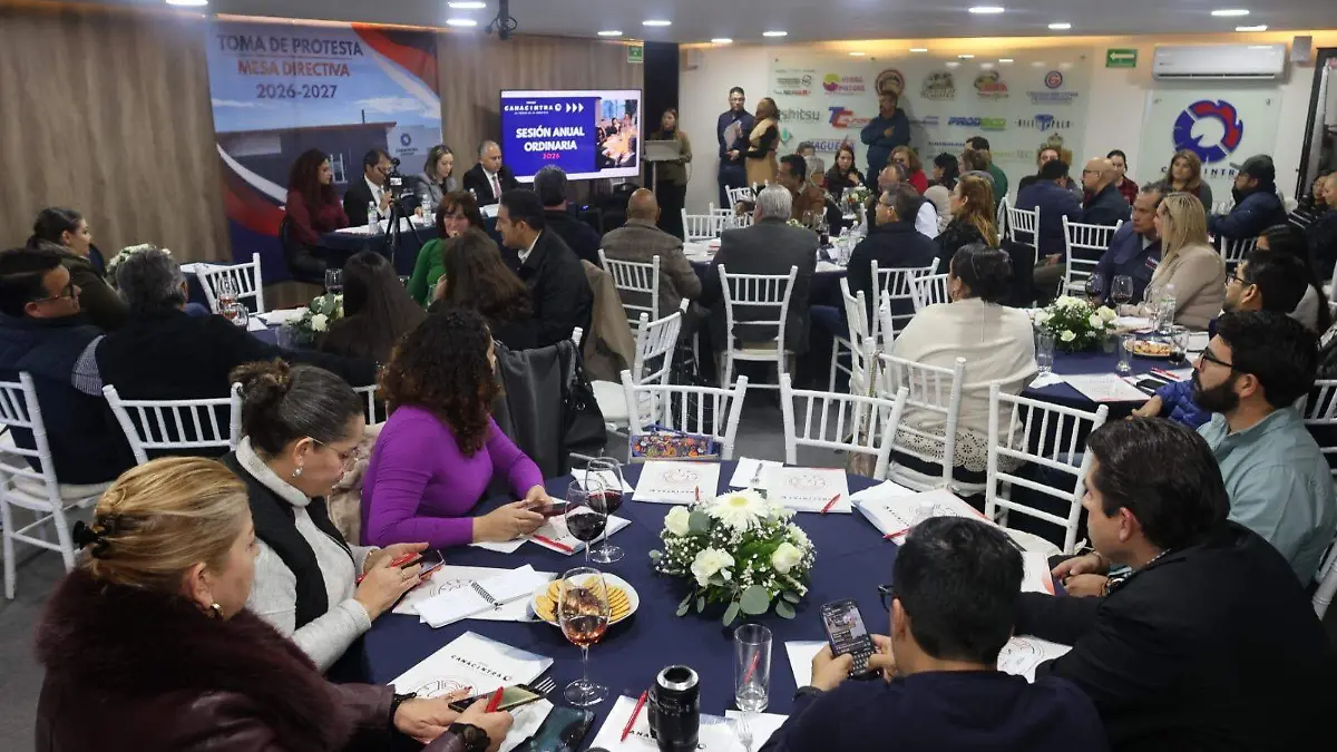 Reeligen a Joana Soto Quintero como presidenta de CANACINTRA Durango