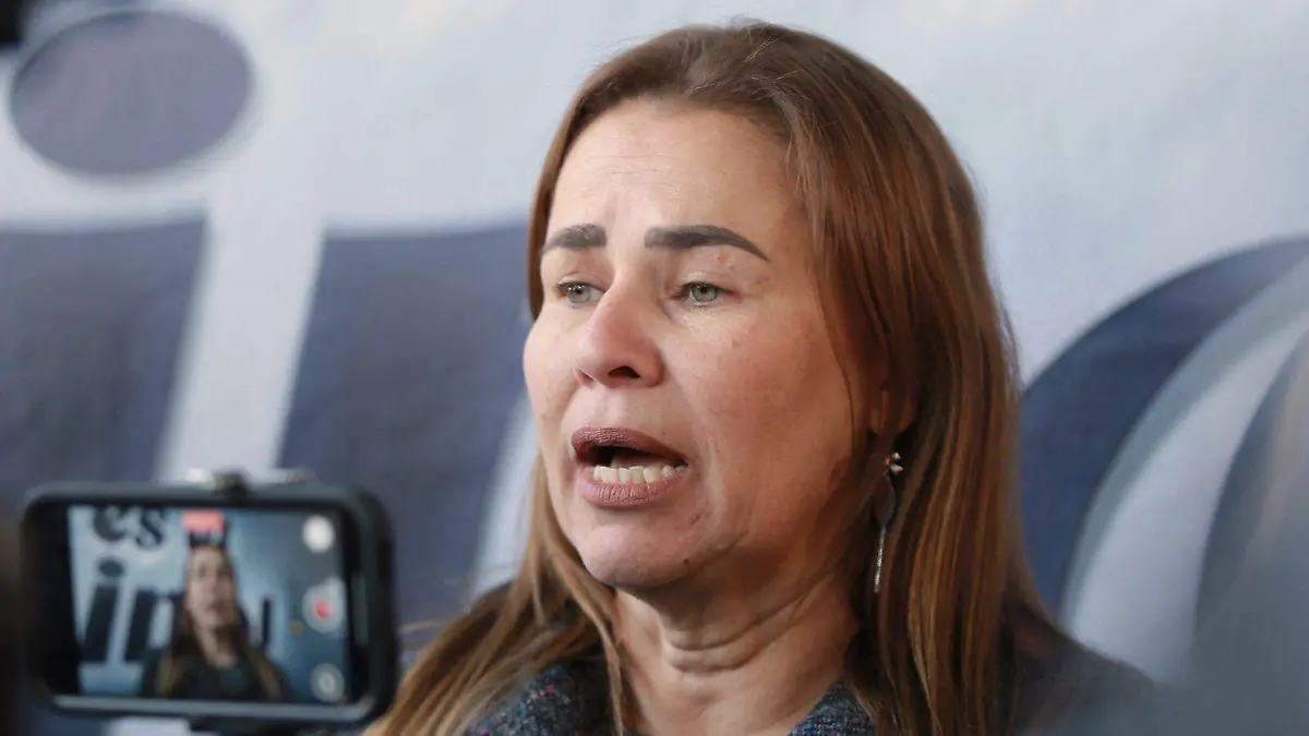 María Elena González