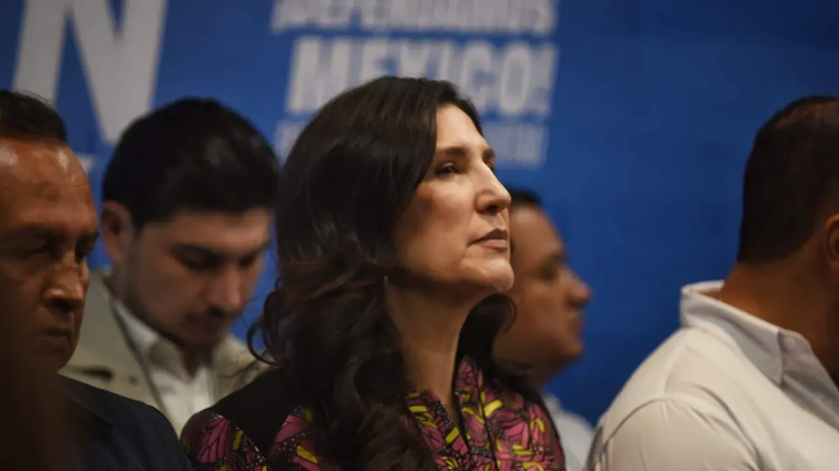 Kenia López Rabadán