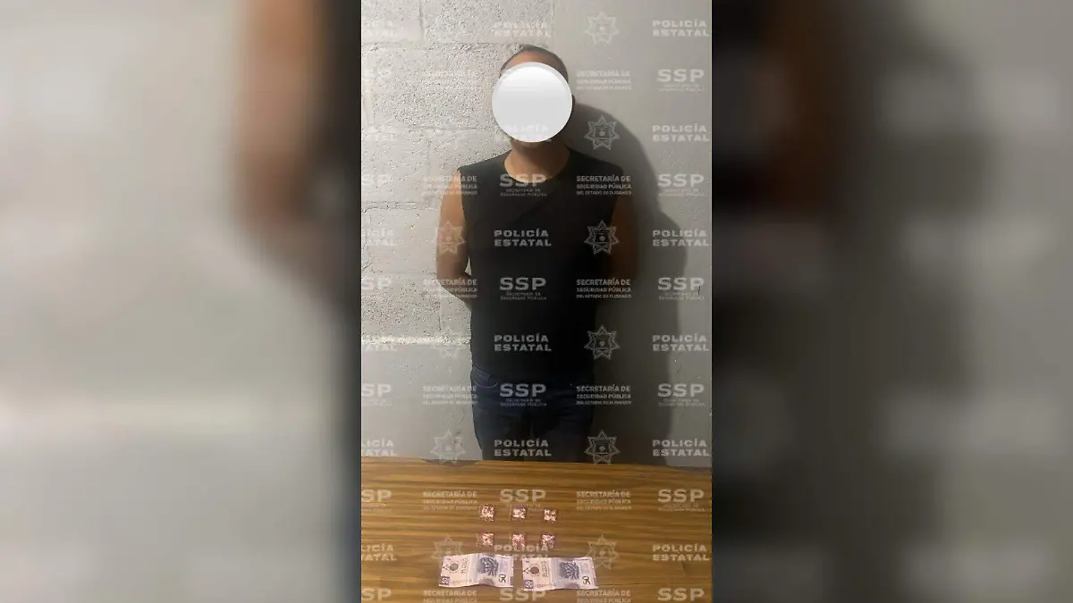 Detienen a tres hombres con presunta droga en Gómez Palacio