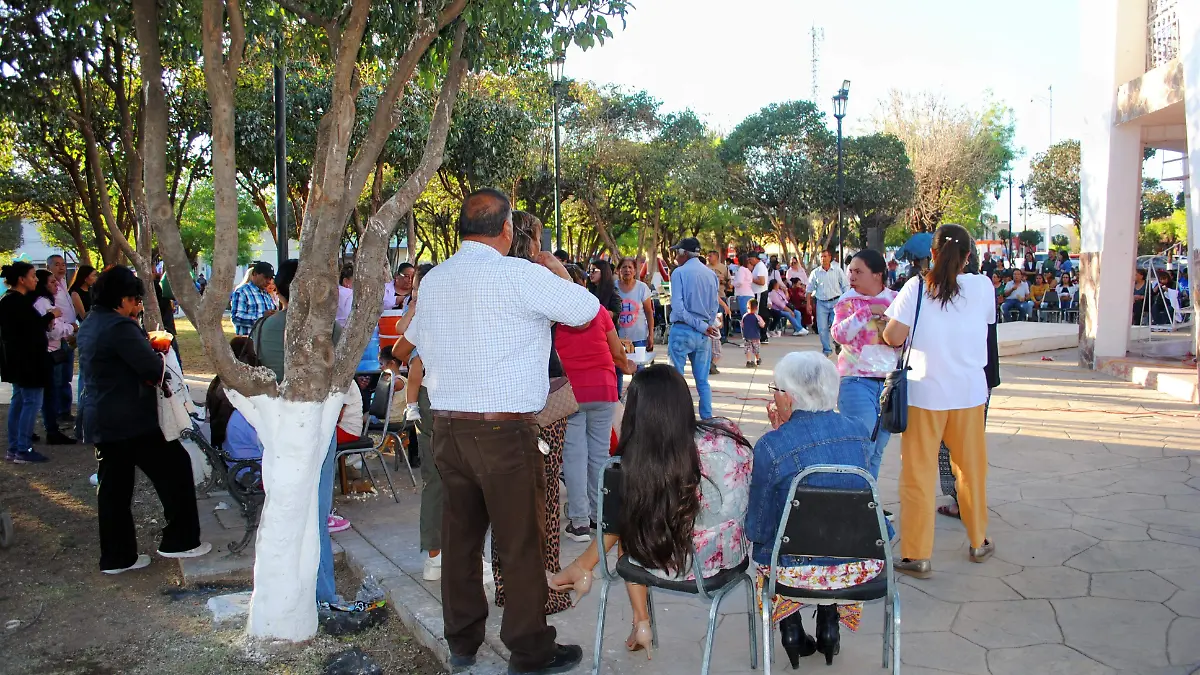 Cientos de personas disfrutaron el festejo