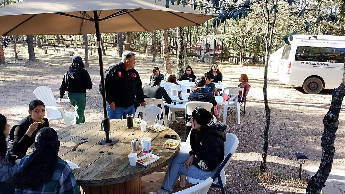 Escuela de Ciencias y Tecnologías impulsa aprendizaje en campo para alumnos de Turismo 