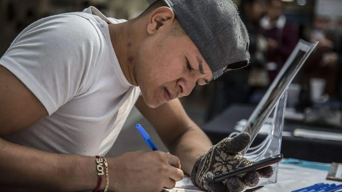 692335_Feria empleo migrantes Tijuana_web