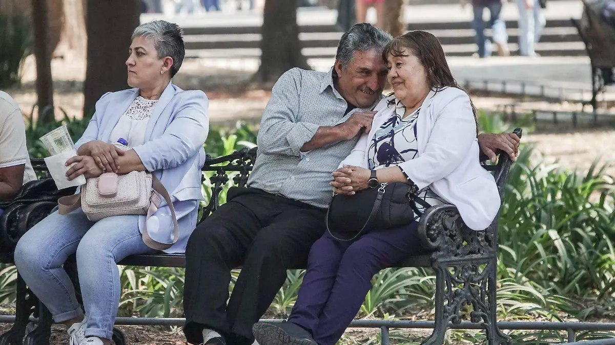 ¿Quiénes pueden solicitar la pensión de retiro del IMSS y cuáles son los requisitos?