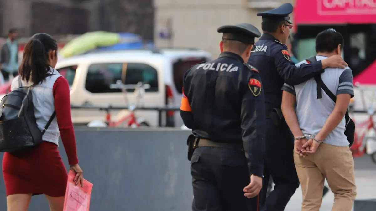 645499_Detenido Acoso Metro_web