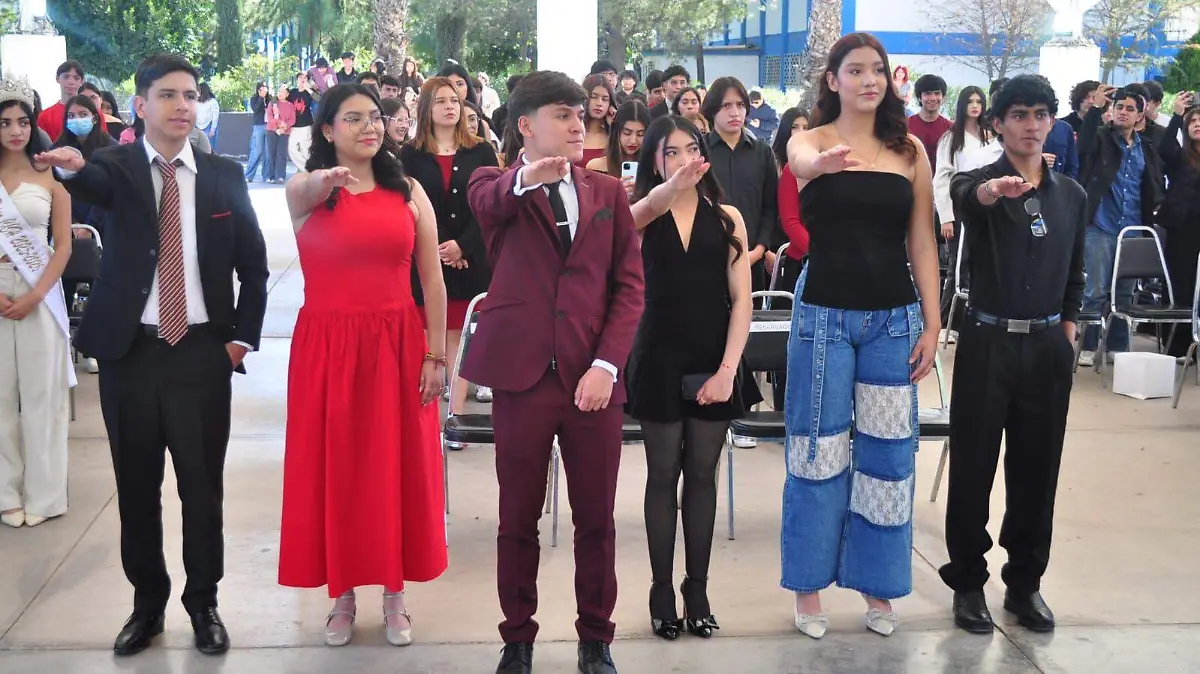 Rinde protesta el nuevo Comité Ejecutivo de la Sociedad de Alumnos del CCH-UJED