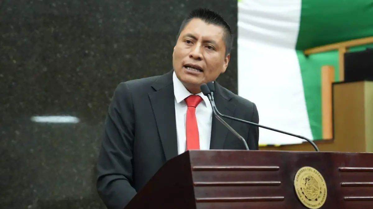 Diputado Iván Soto Mendía