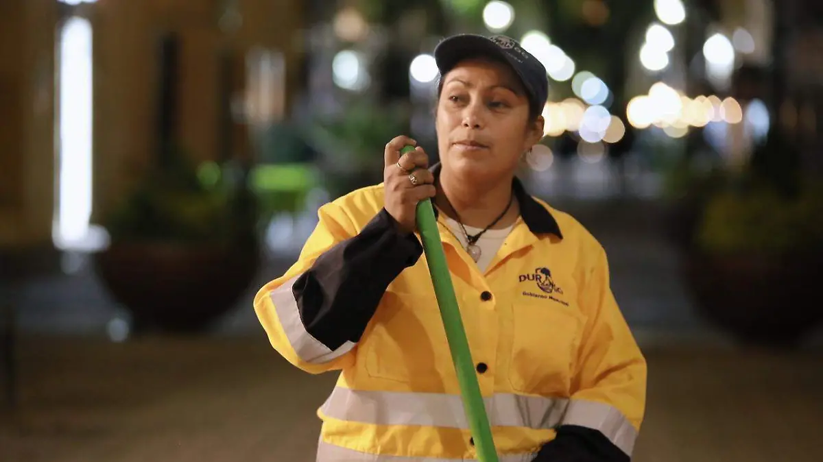 mujeres que trabajan de madrugada en el Centro