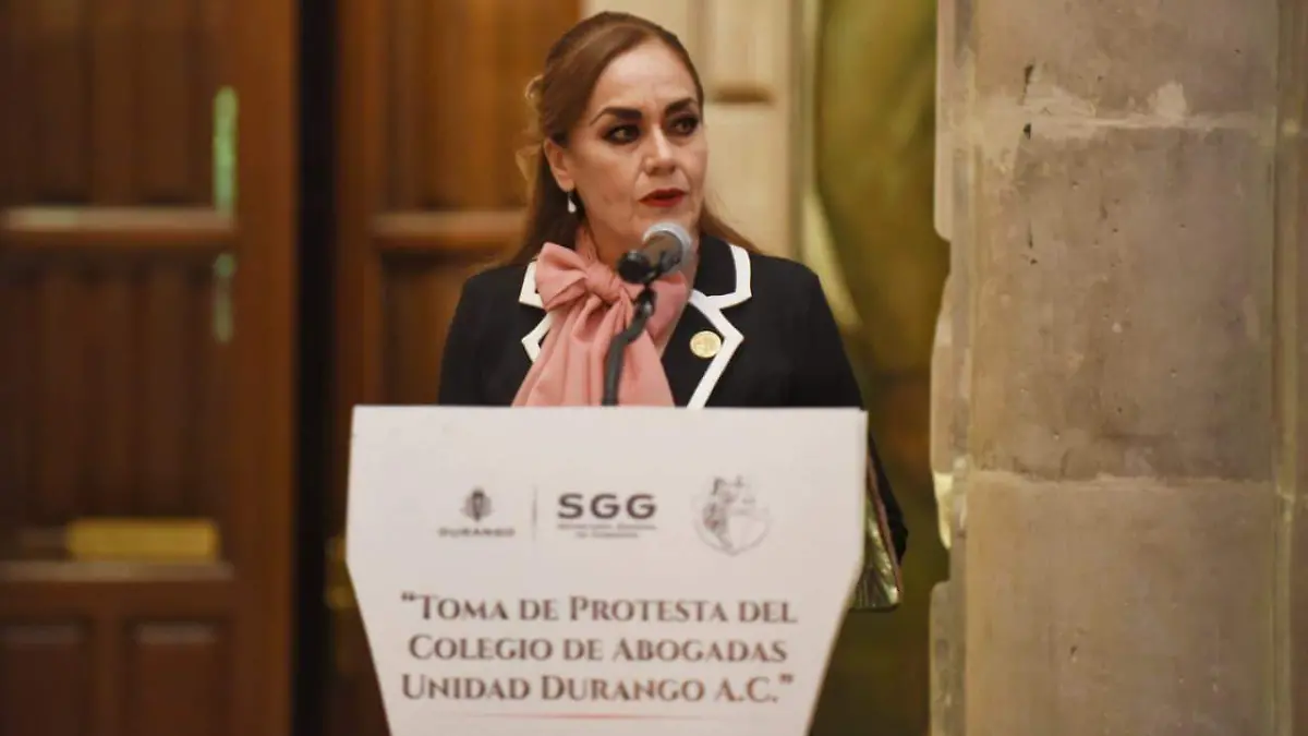 Alma López de la Torre, presidenta del Comité Directivo del Colegio de Abogadas Unidad Durango
