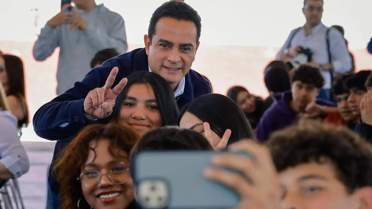 Aprueba Durango el trabajo de Toño Ochoa