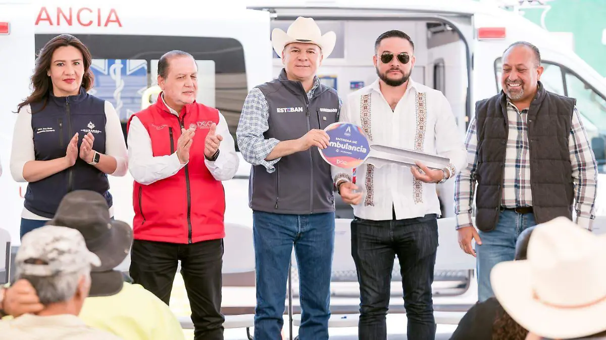 Impulsa Esteban Villegas obras y apoyos en Guanaceví