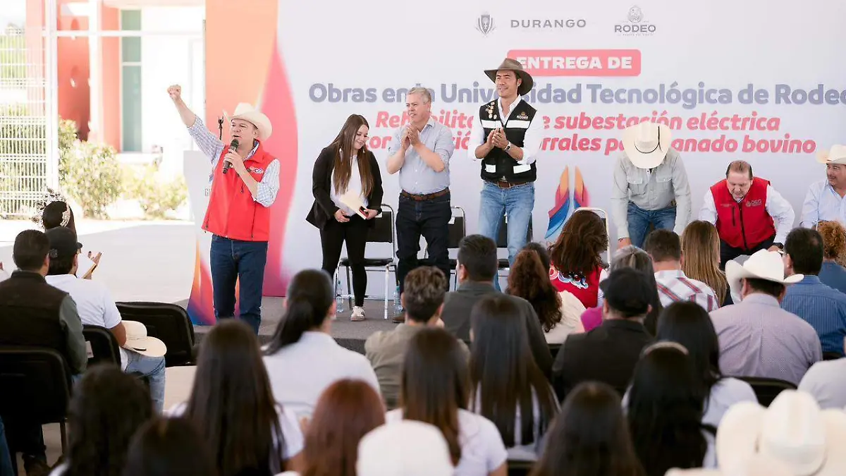 Entrega gobernador Esteban obras educativas y productivas en Rodeo que mejoran la preparación de los estudiantes (5)