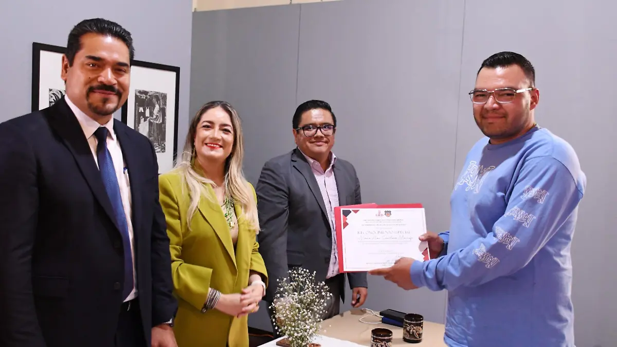 Artesano de la UJED obtiene reconocimiento