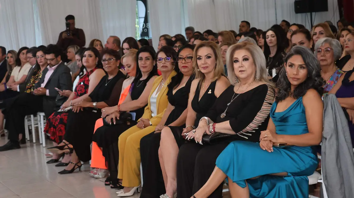 Mujeres Construyendo Destinos