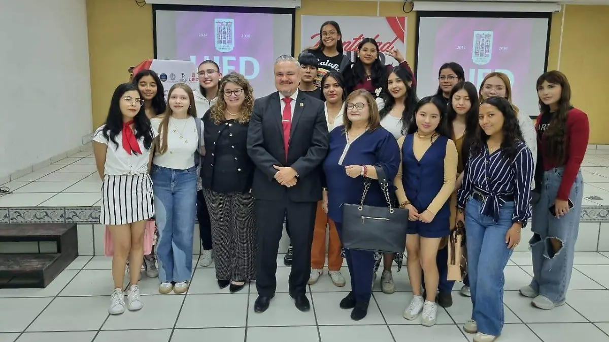 Fortalece la UJED el diálogo jurídico internacional con simposio