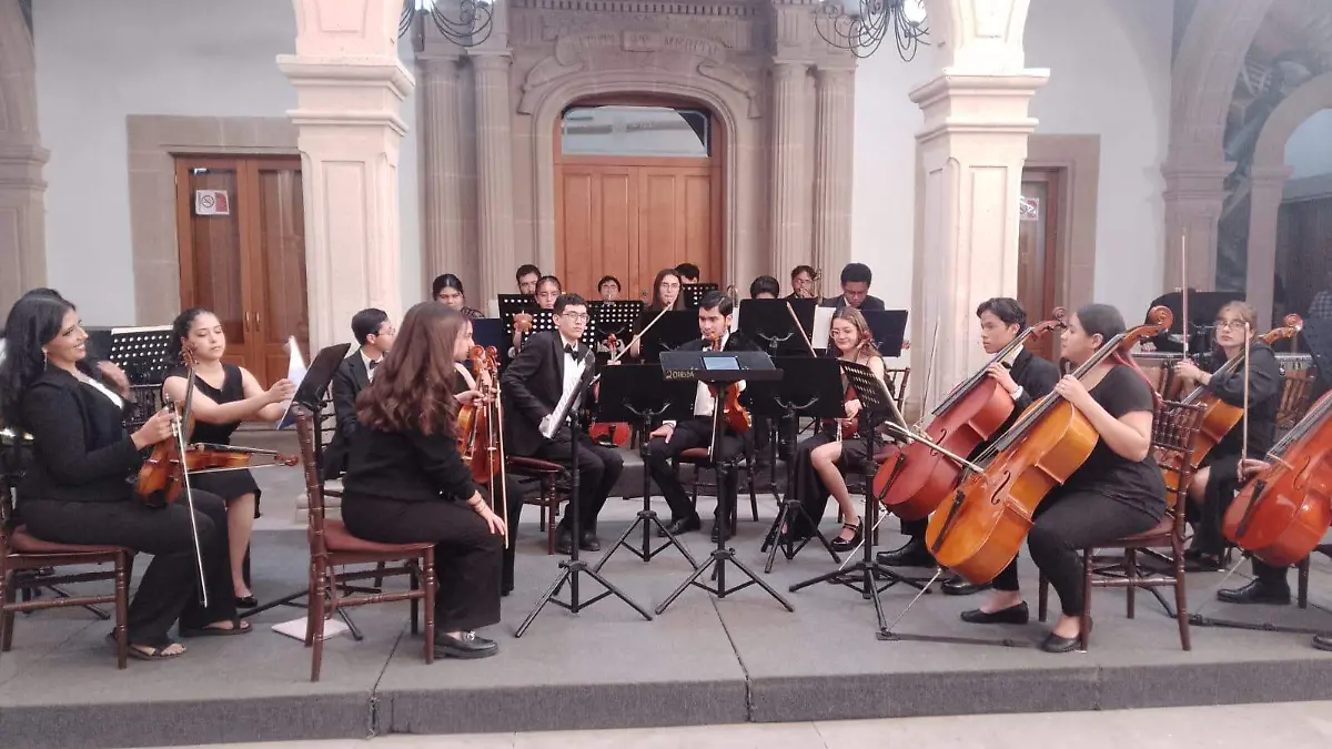 Talento juvenil brilla en el 2do Concierto de Temporada de la Orquesta de la EPN